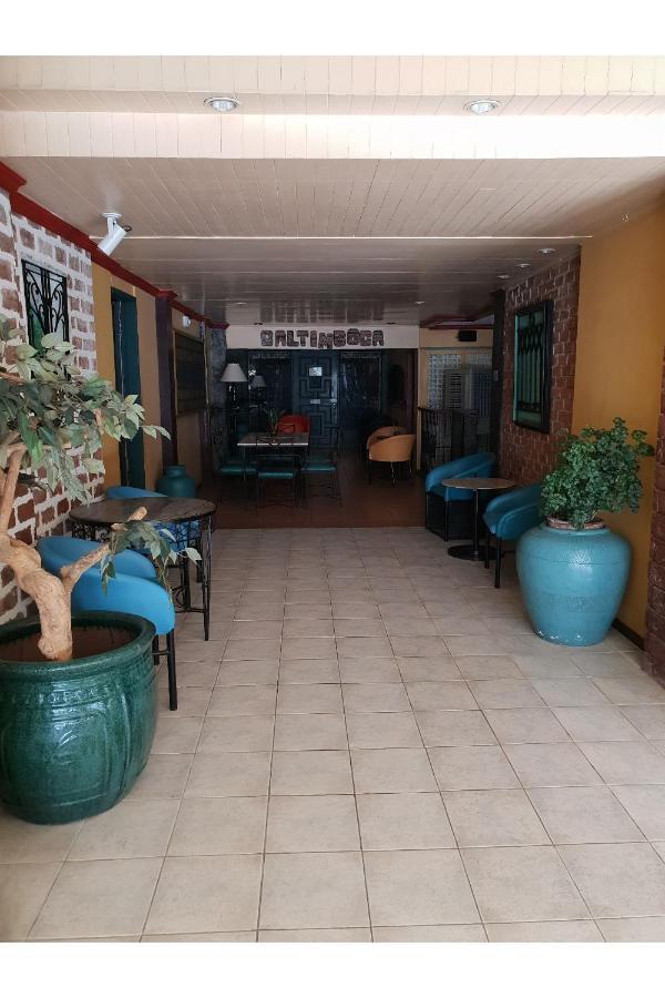 Saltimboca Tourist In Hotel Bacolod Eksteriør billede
