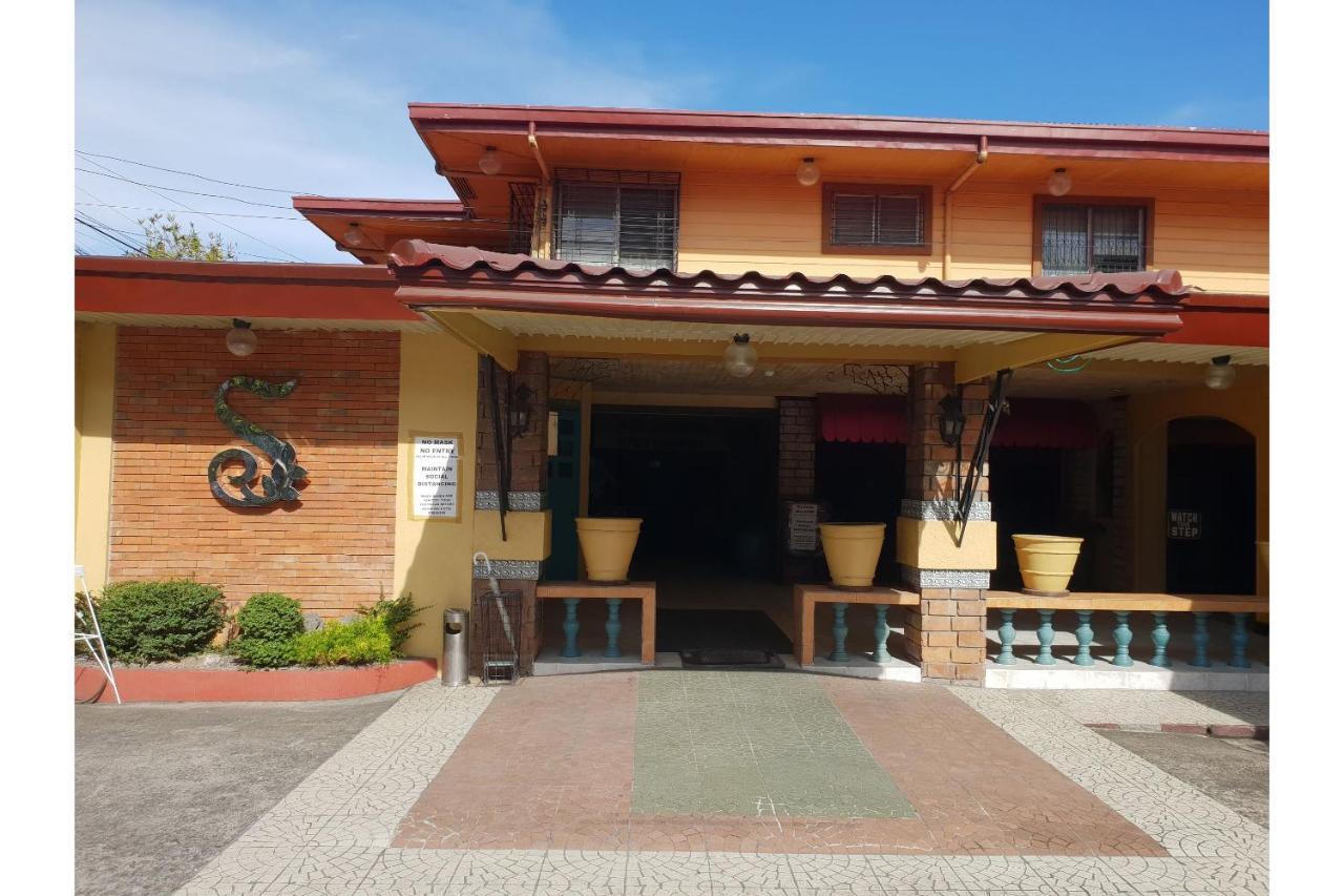 Saltimboca Tourist In Hotel Bacolod Eksteriør billede